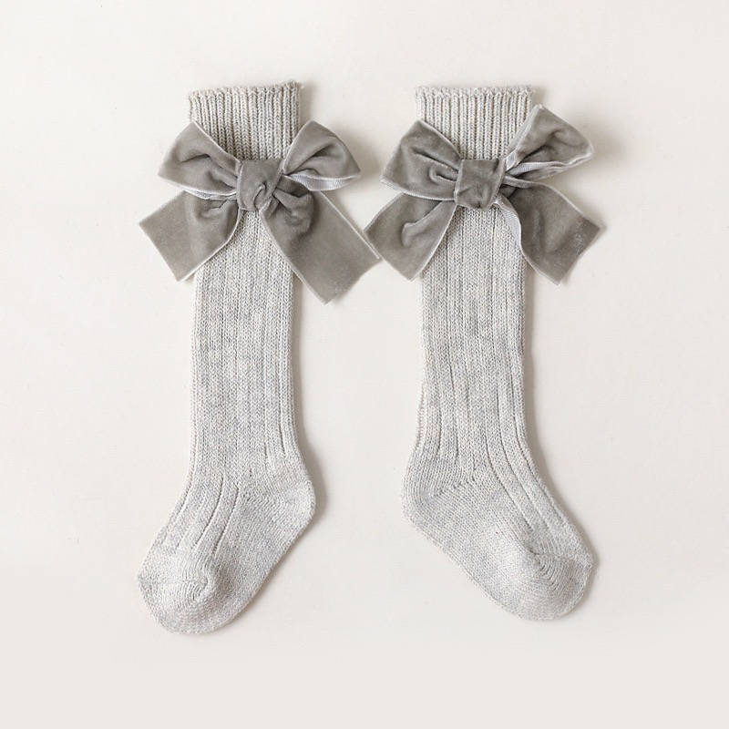 VELVET BOW LONG SOCKS IN LIGHT GREY