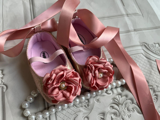 Dreamy floral baby slippers